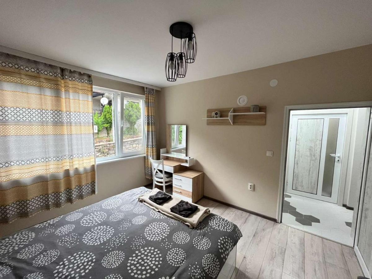 Apartment Enina Велико Търново Екстериор снимка